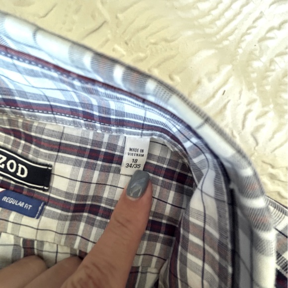 Izod Men's Maroon and White Checkered Button-Down Shirt - Picture 2 of 4